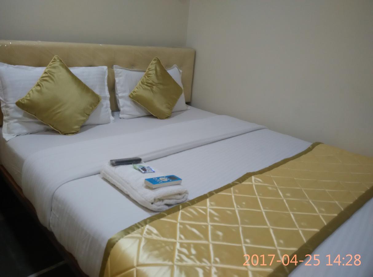 Hotel Silver Castle Bombay Extérieur photo